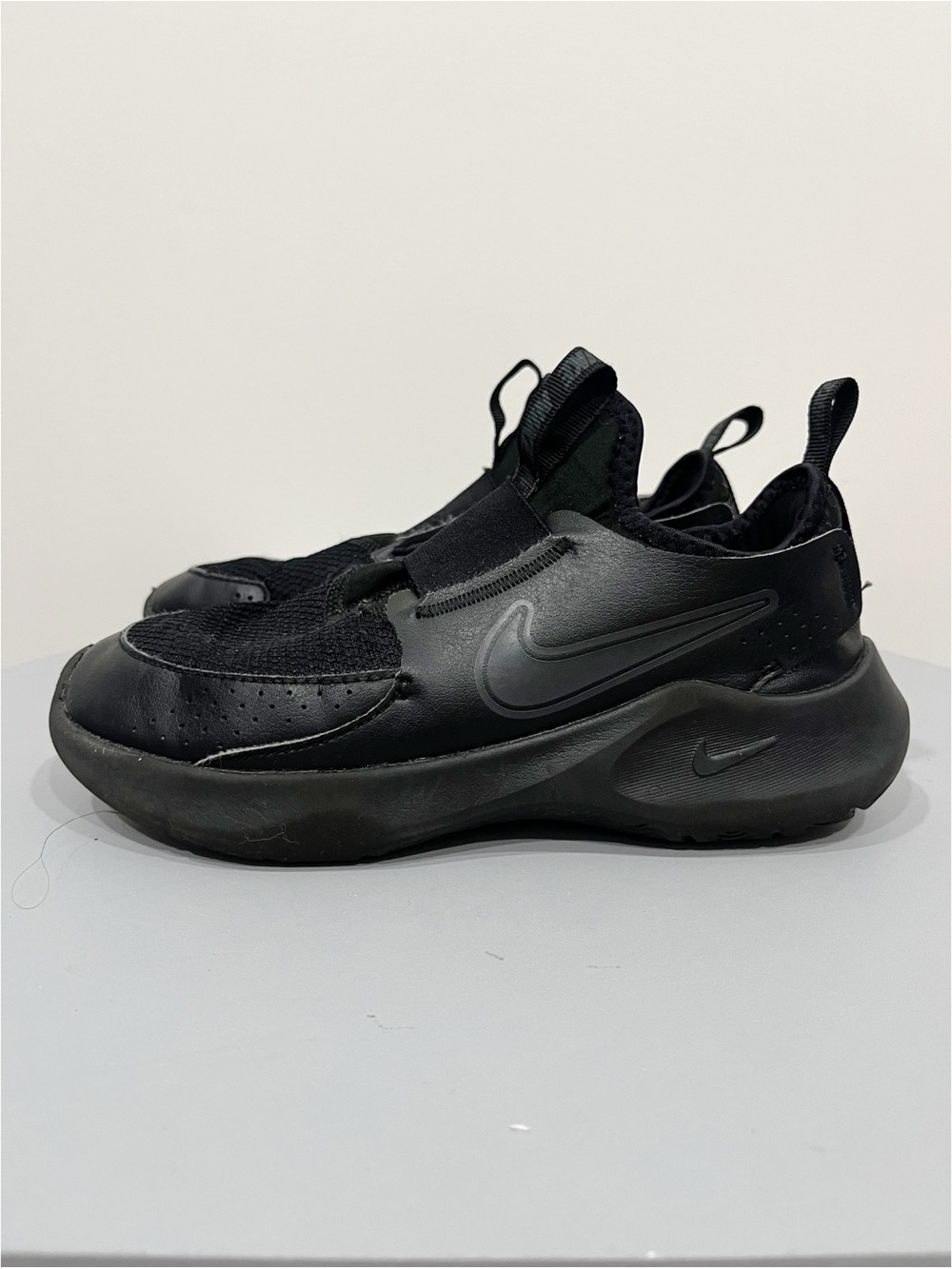 Nike Flex Runner 3 Kids Slip-On Sneakers Black 4Y FN1294-002
